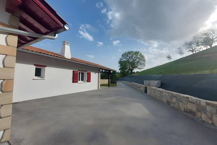 Location de vacances pour 5 personnes, avec Jardin à Larressore