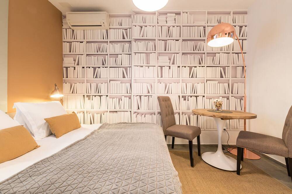 Entire apartment, Santa Ana Boutique V apartment in Madrid in Centro (Madrid), Madrid