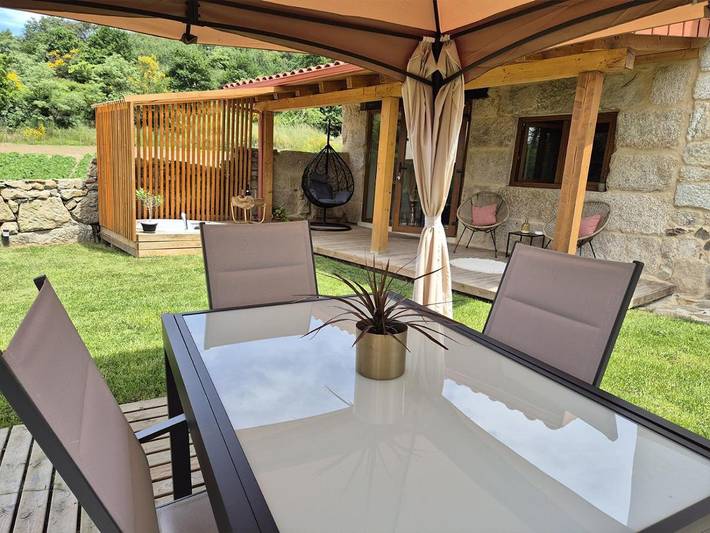 Ferienwohnung für 4 Personen, mit Whirlpool und Garten - 1
