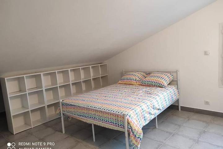 Gîte pour 6 personnes, avec balcon et jardin ainsi que vue et piscine à Tulette - 4