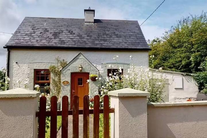 Cottage for 4 people, with terrace - 1