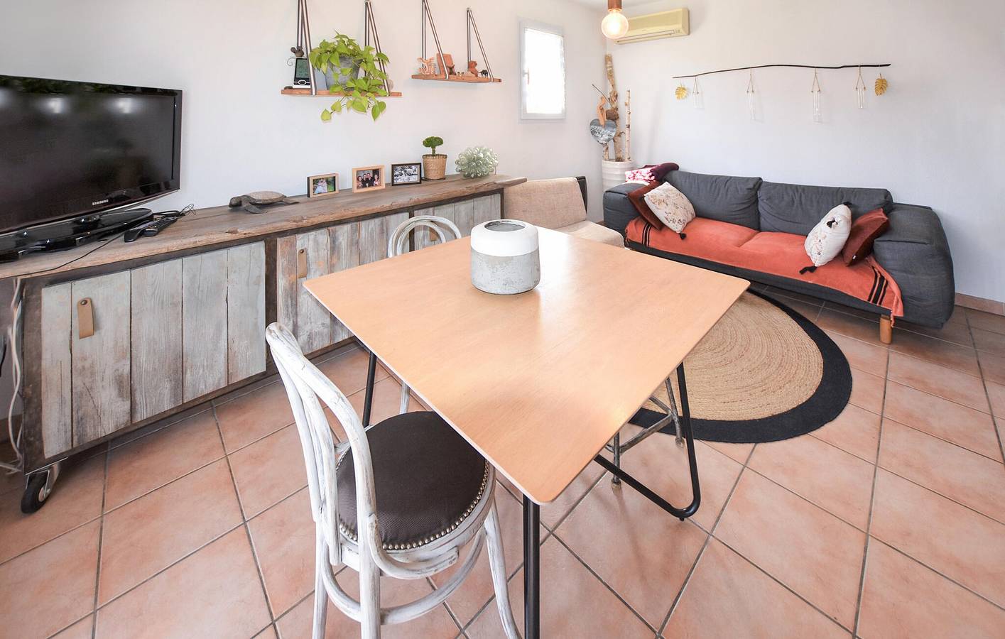 Montboucher-sur-Jabron Appartement avec AC, Piscine, Jardin et Parking in Montboucher-sur-Jabron, Région de nyons