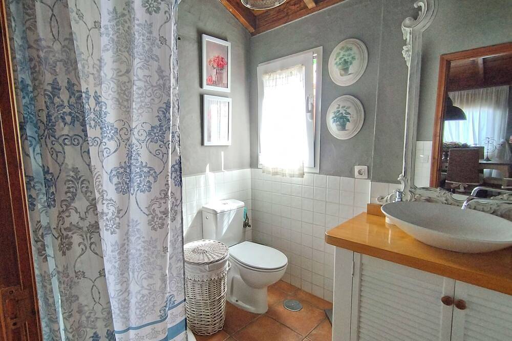 Casa El Topo, panoramic views, fireplace and barbecue in Puntagorda, La Palma in Puntagorda, La Palma North