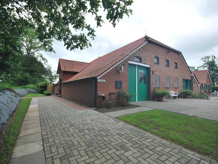 Ferienhaus für 4 Personen, mit Terrasse und Garten, kinderfreundlich in Uplengen - 2