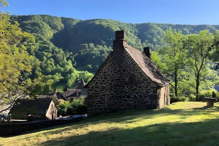 Maison de vacances pour 8 personnes, avec Jardin à Saint-Vincent-de-Salers