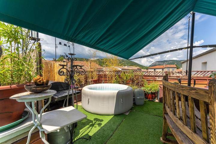 Gîte pour 5 personnes, avec jacuzzi et terrasse, animaux acceptés à Ganges