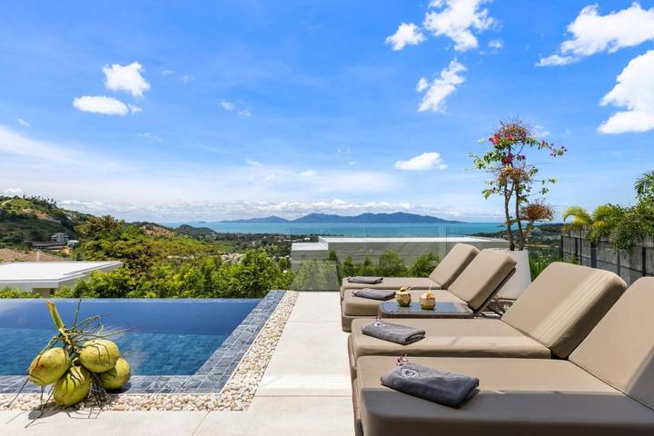 Villa für 10 Personen, mit Ausblick und Pool sowie Garten auf Koh Samui