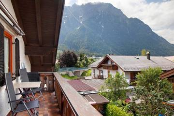 Ferienwohnung für 3 Personen in Mittenwald, Bayerische Alpen, Bild 1