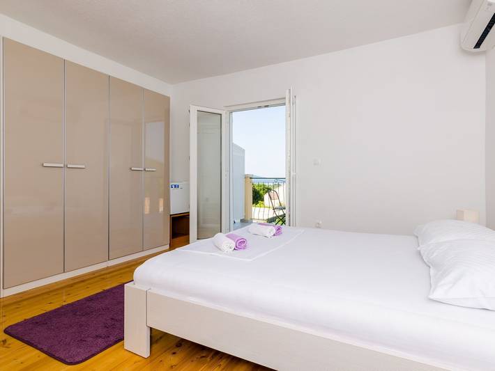 Apartamento entero, Apartment & Rooms Maždin - Triple Room with Balcony and Sea View ( Soba More ) in Slano, Condado de Dubrovnik-Neretva