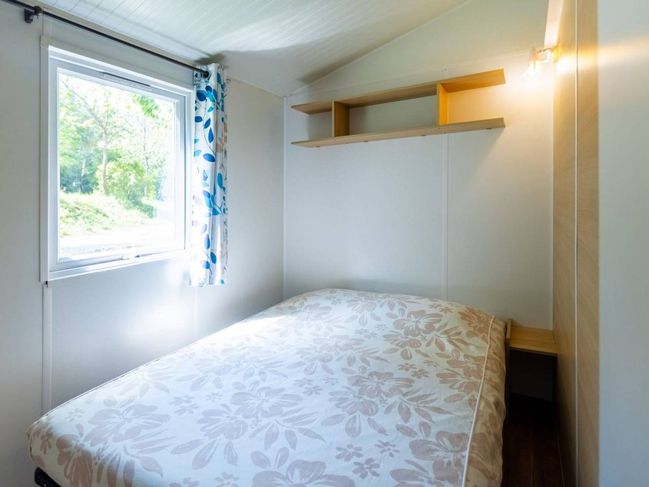 Zelt aus Stoff & Holz - 2 Schlafzimmer, Terrasse in Fenouillet, Regionaler Naturpark Corbières-Fenouillèdes