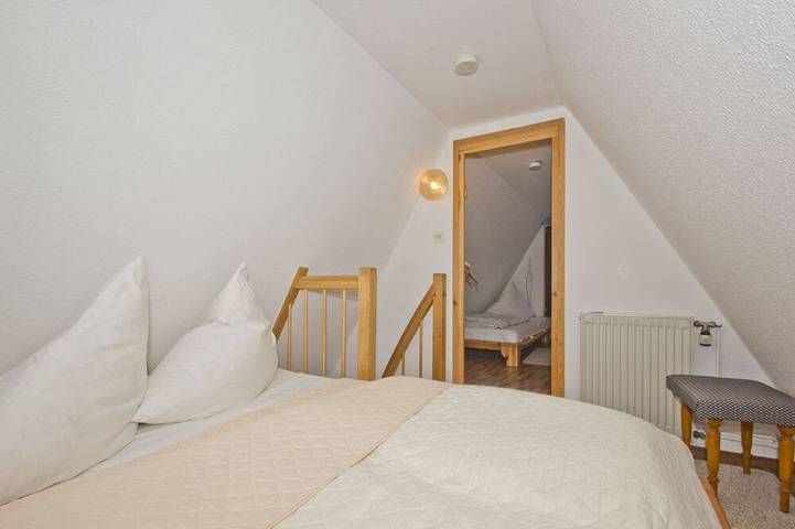 Ferienhaus für 4 Personen, mit Terrasse und Garten in Groß Zicker - 3