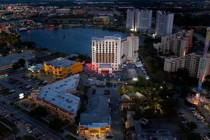 Vakantiepark voor 4 personen, with whirlpool and terras as well as zwembad in Orlando