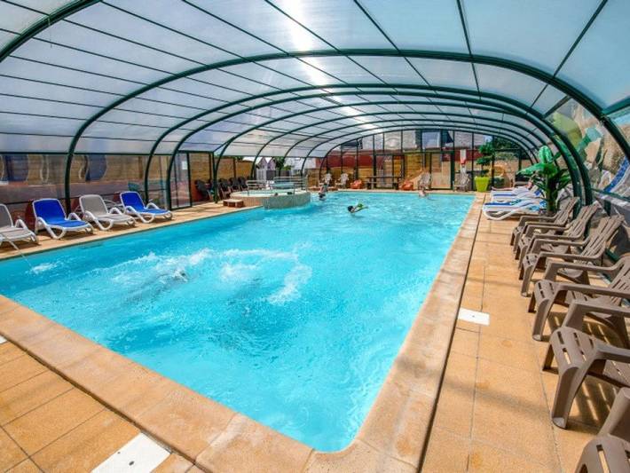 Gîte pour 6 personnes, avec bassin pour enfant dans Plage de Lestrevet