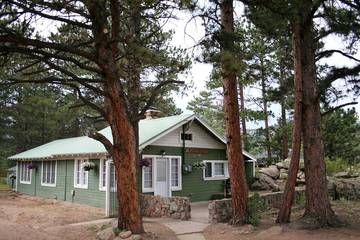 Log Cabin for 6 Guests in Estes Park, Larimer County, Picture 2
