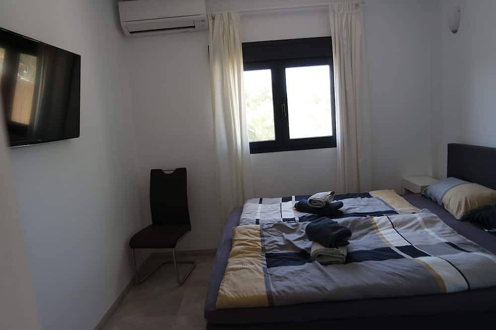 Moderno bungalow con piscina climatizada, a 50 metros del mar - hidromasaje - in Cala Pi, Lluchmayor
