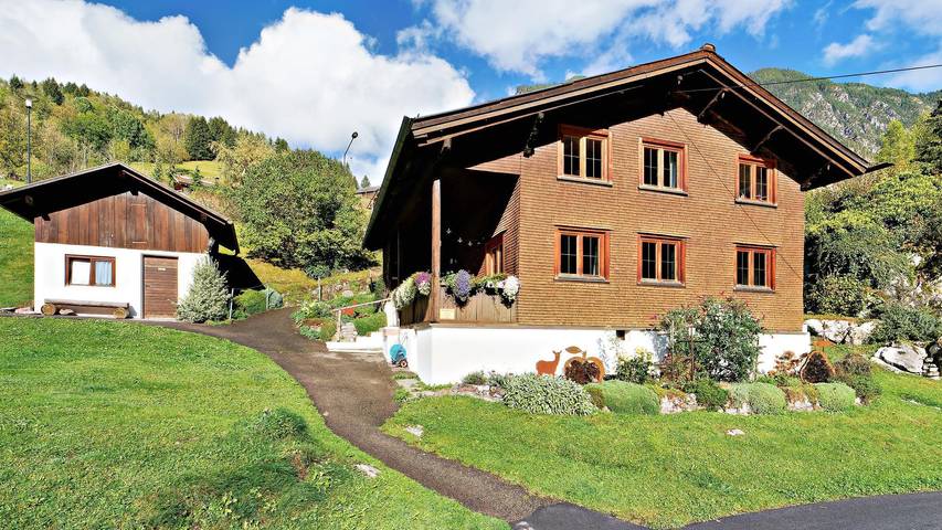 Vacation apartment for 8 people, with Balcony and Terrace as well as Yard in Brand