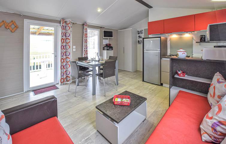 Mobilheim am Strand mit WLAN, TV, Parkplatz und Garten in Saint-Benoît-de-l'Aure, Bayeux und Umgebung