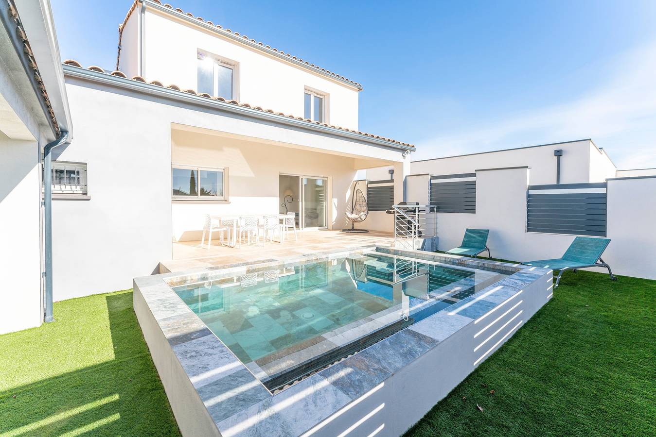 Appartement De Vacances pour 2 Personnes dans Saint-Geniès-de-Malgoirès, Région de Nîmes