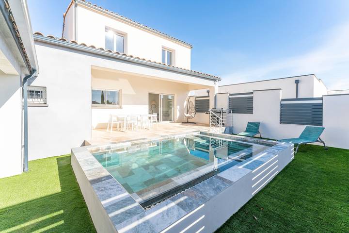 Gîte pour 2 personnes, avec Jacuzzi et Sauna à Saint-Geniès-de-Malgoirès