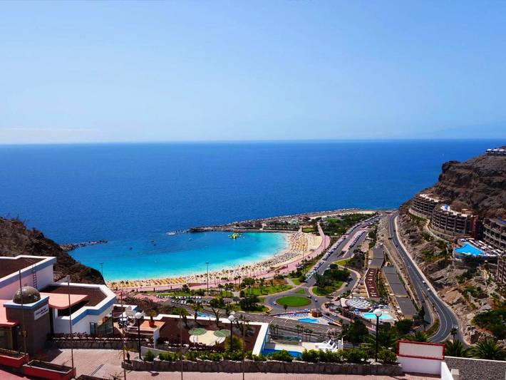 Apartahotel para 4 personas, con Terraza y Piscina además de Sauna y Vistas en Puerto Rico (Gran Canaria)