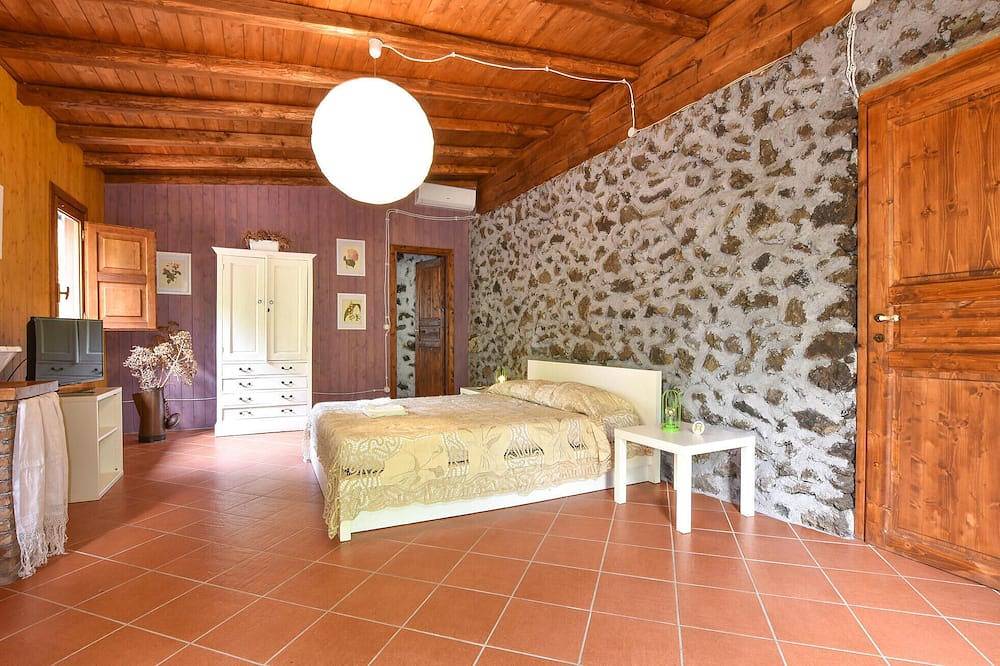 Prachtig huis in Santa Venerina met. in Santa Venerina, Etna