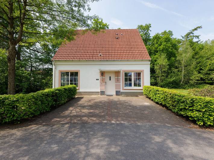 Ferienhaus für 8 Personen, mit Terrasse und Garten sowie Sauna