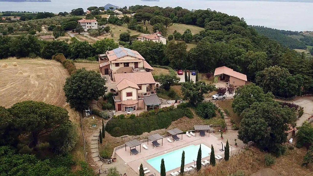 Agriturismo per 5 Persone in Montefiascone, Provincia di Viterbo