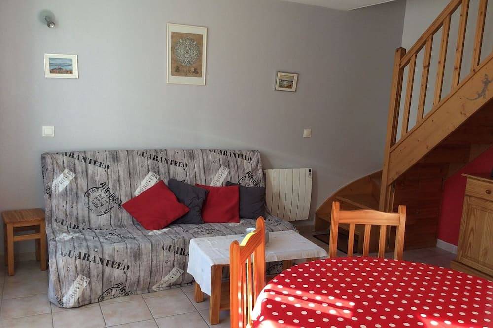 Petite Maison du Sud Dans une Résidence Idéalement Placée in Calvisson, Region de Nimes