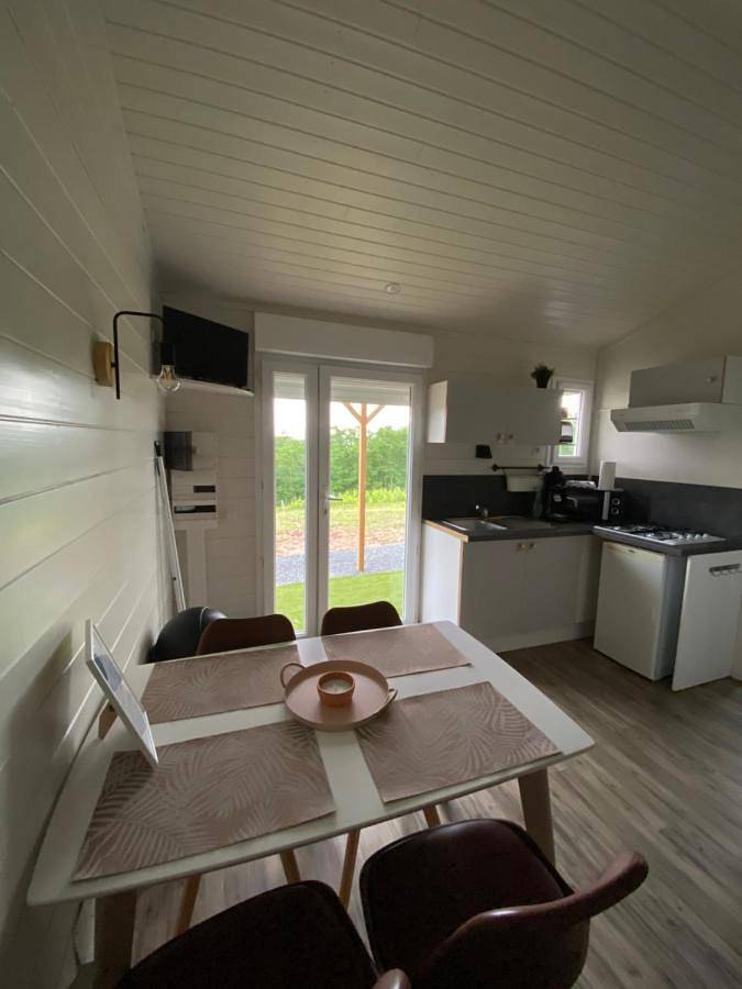 Location de vacances pour 4 personnes, avec jardin ainsi que vue et terrasse, animaux acceptés à Salles-Arbuissonnas-en-Beaujolais - 4