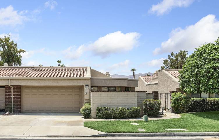 Vacation rental for 5 people, with terrace in Palm Springs