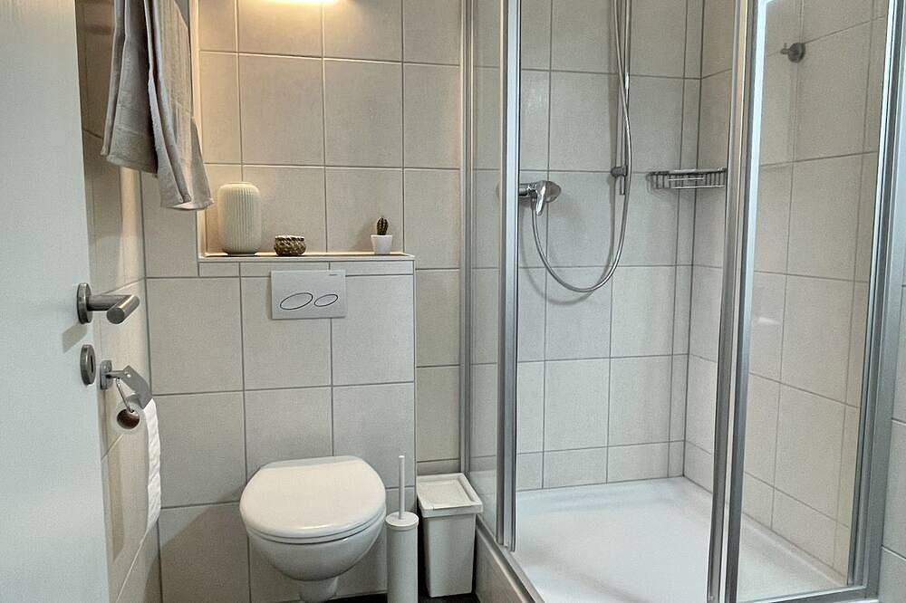 Ganze Wohnung, 1 bedroom apartment in aschaffenburg in Aschaffenburg, Spessart