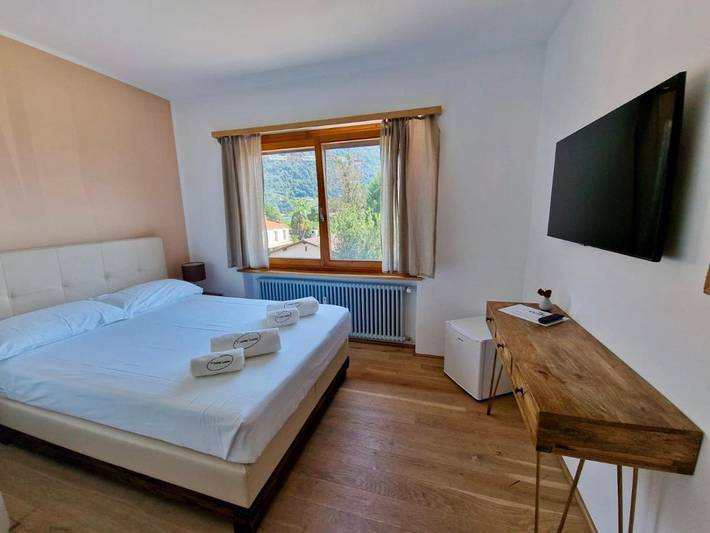 B&B für 2 Personen, mit Terrasse und Garten sowie Ausblick in Losone