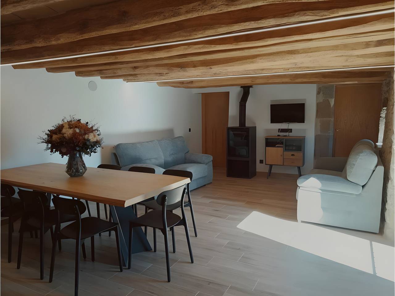 Maison de campagne « El Molí » avec vue sur la montagne, terrasse privée et Wi-Fi in Nave, Province de Lérida