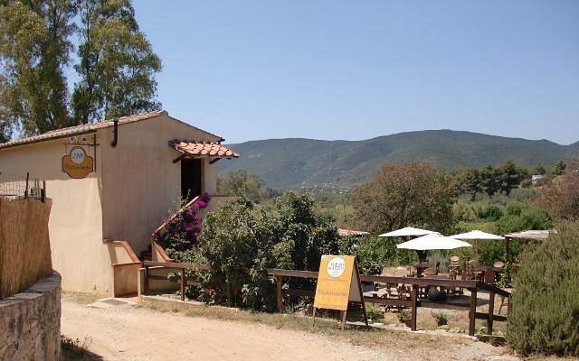 Appartamento intero, In un resort immerso nel verde - La Vecchia Trebbia 2 Aleatico  in Lacona, Isola d'Elba