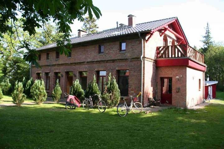 Ferienwohnung für 4 Personen, mit Garten in Nationalpark Vorpommersche Boddenlandschaft