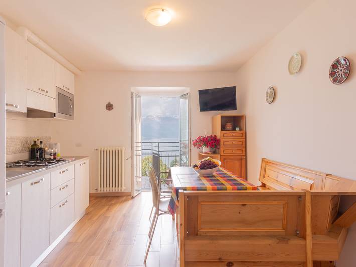 Ferienwohnung für 4 Personen, mit Seeblick und Terrasse sowie Garten am Comer See - 4