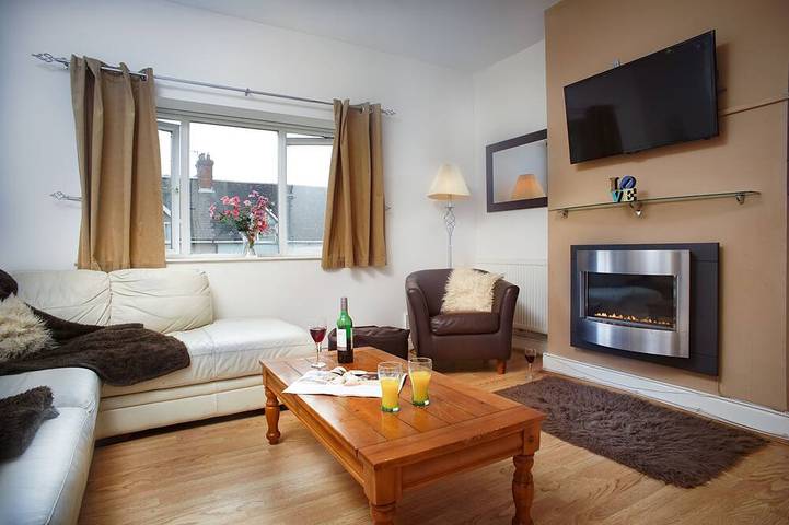 Feriehus for 5 personer, med have og jacuzzi - 1