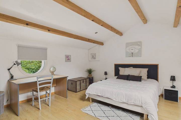 Gîte pour 8 personnes, avec terrasse et jardin à Saint-Révérend - 2