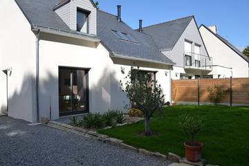 Gîte pour 8 personnes, avec jardin dans Plage de Lanséria