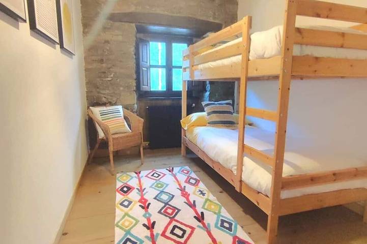 Casa de 1900 en la Montaña.ideal Para Grupos y Familias in Villablino, Chaîne Cantabrique
