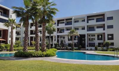 Gîte pour 5 personnes, avec piscine et terrasse à Bouskoura