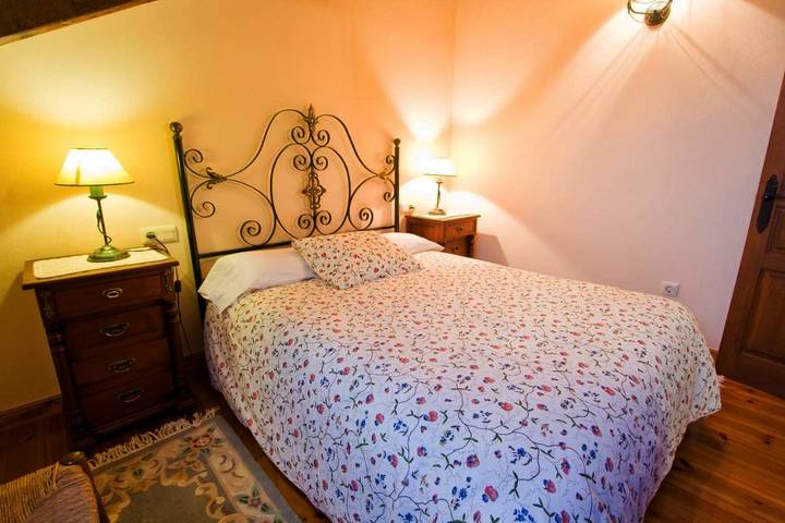 Gîte pour 8 personnes, avec jardin et vue, animaux acceptés à Comillas - 2