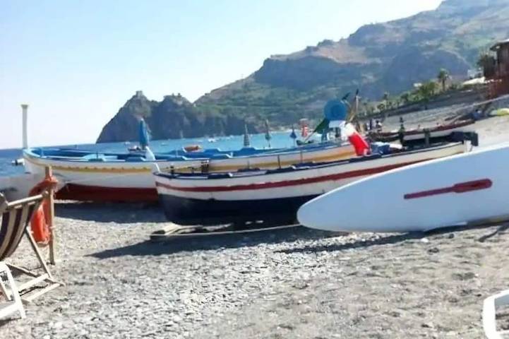 Appartamento per 4 persone, con terrazza in Sant'Alessio Siculo