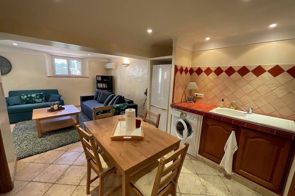 Appartement entier, Très bel appartement, avec tennis, dans magnifique propriété en Provence Verte. in Carcès, Région de Brignoles