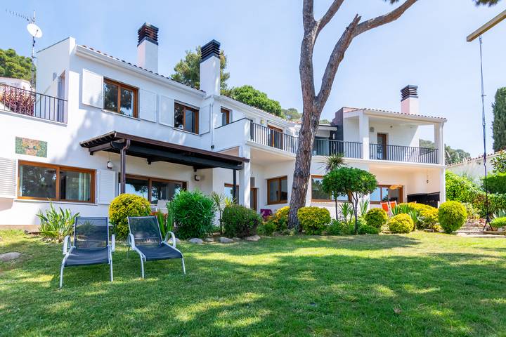 Ferienhaus für 8 Personen, mit Garten und Terrasse in Blanes - 2