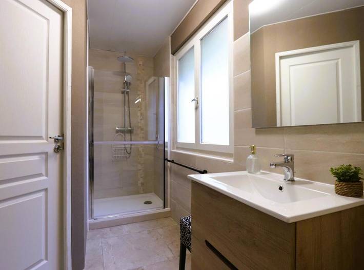 Gîte pour 2 personnes, avec piscine ainsi que jardin et terrasse à Manaurie - 3