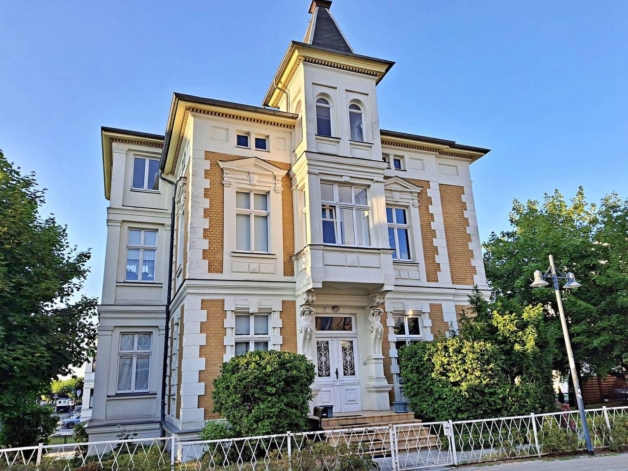 Ganze Ferienwohnung, Ferienwohnungen in liebevoll restaurierter Villa in Drei Kaiserbäder, Heringsdorf