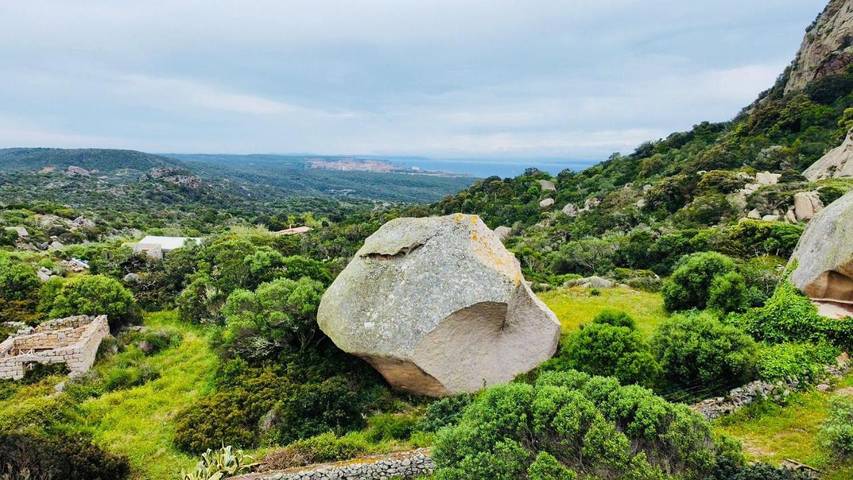 Camping pour 4 personnes, avec jardin ainsi que piscine et vue à Bonifacio - 2