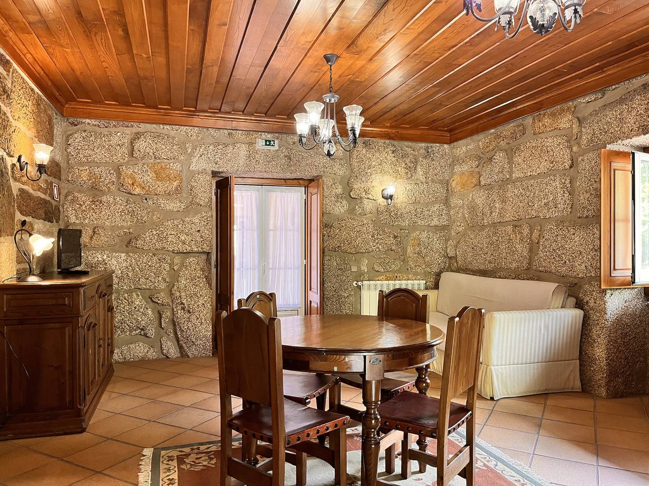 Ganze Wohnung, Nomad's Country - Cimo de Vila The Poolside Haven in Rio Douro, Braga Distrikt