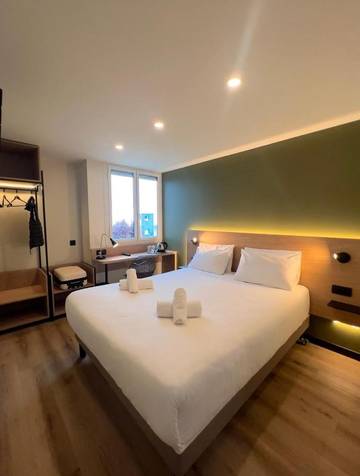 Hôtel pour 2 personnes, avec vue et jardin, animaux acceptés à Chenôve